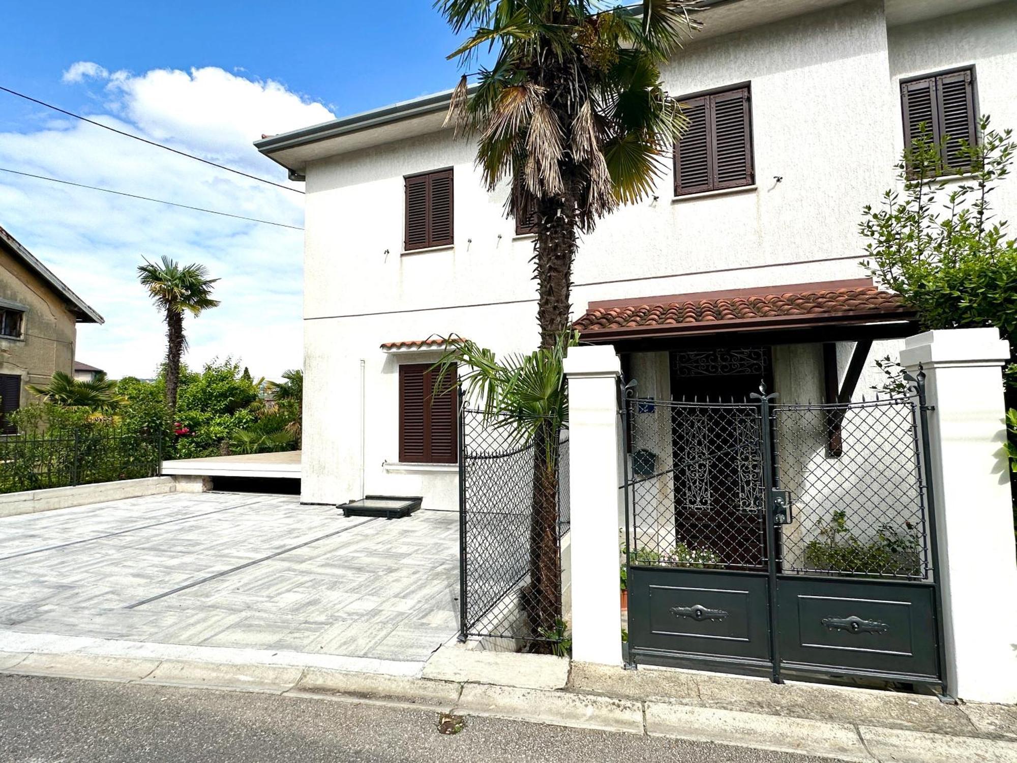 Apartments Villa Ida Abbazia Esterno foto