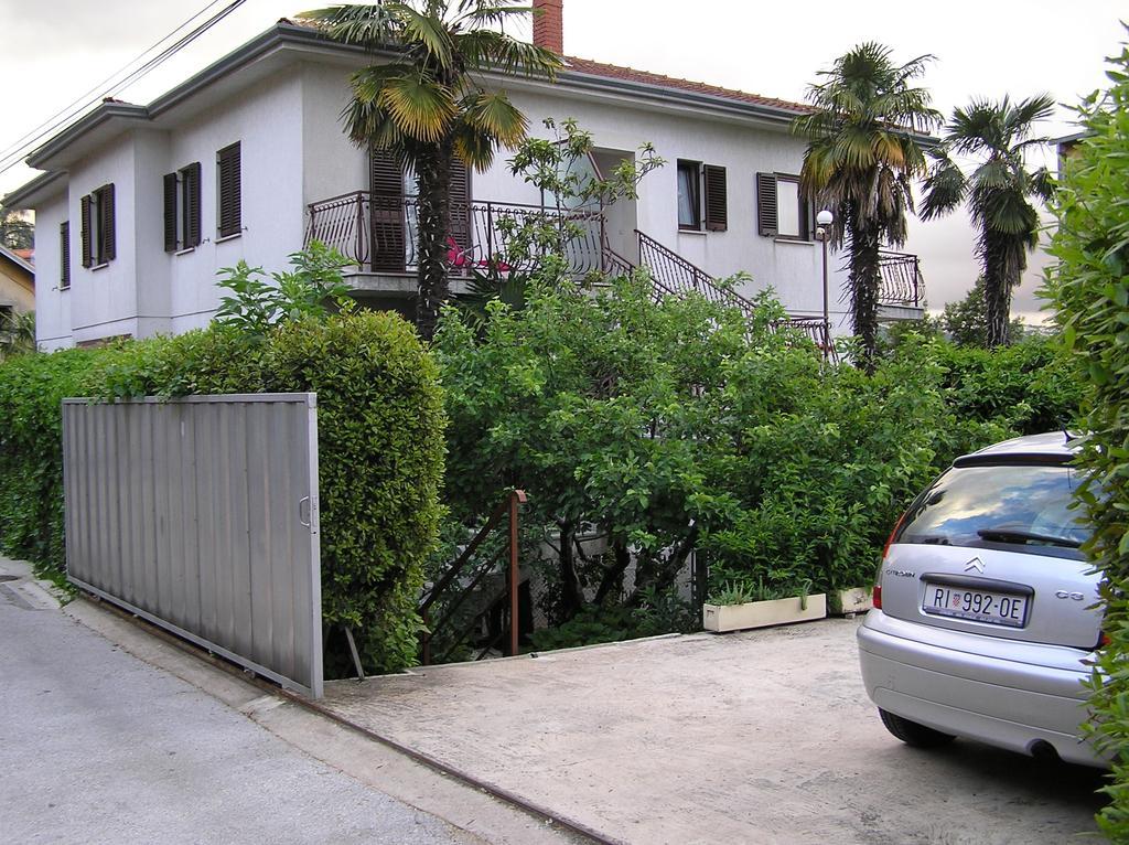 Apartments Villa Ida Abbazia Esterno foto